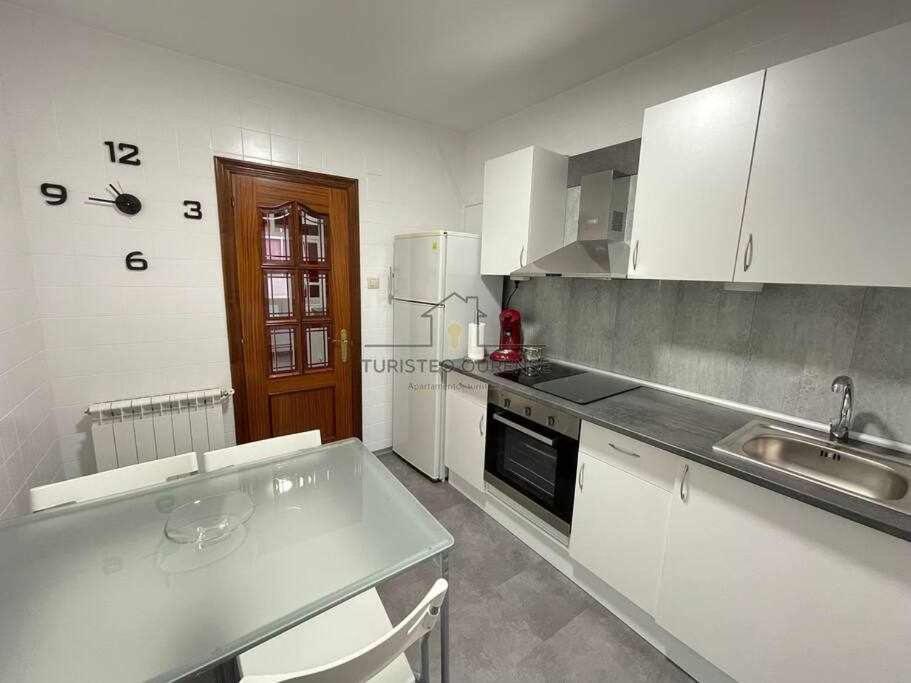 O Cuarto De Abastos Apartment Ourense Exterior photo